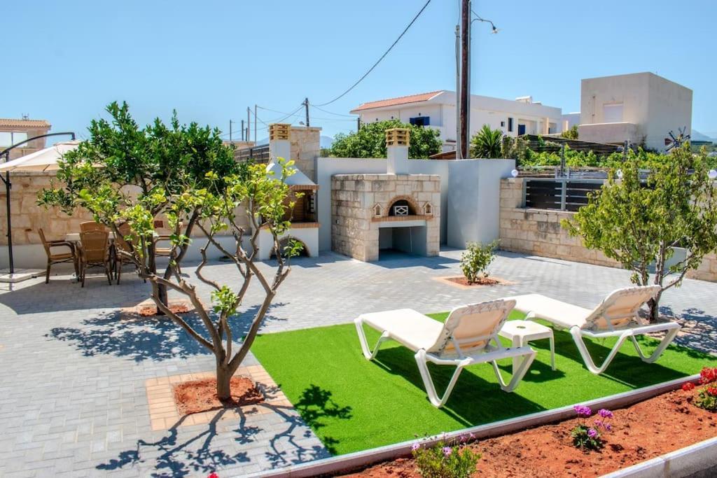 Md Residence Near The Beach W Bbq And Private Parking Hersonissos  Exterior foto